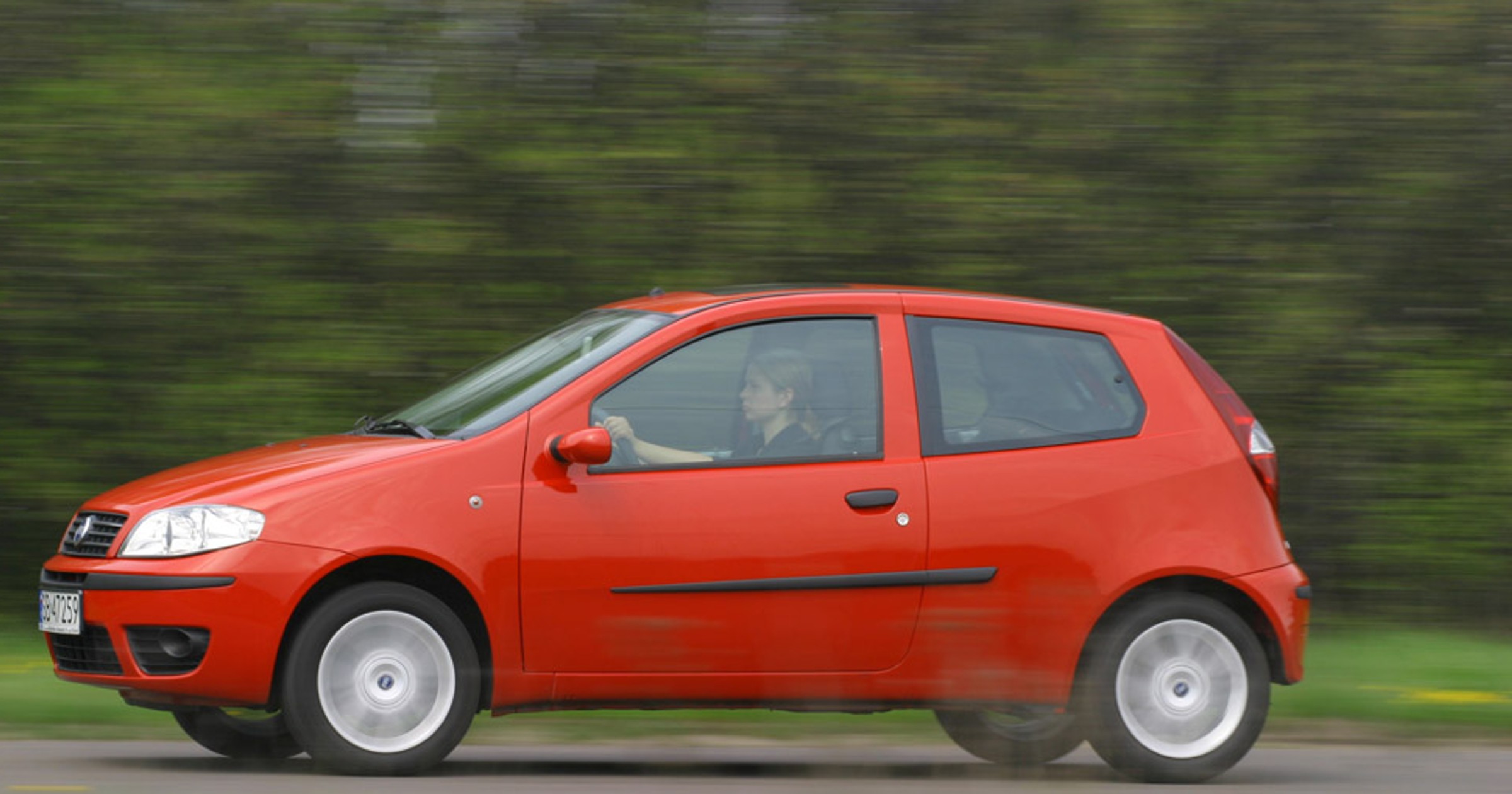 Fiat Punto 1.2 kontra Peugeot 206 1.4: co wybrać, wygląd czy dobrą cenę?