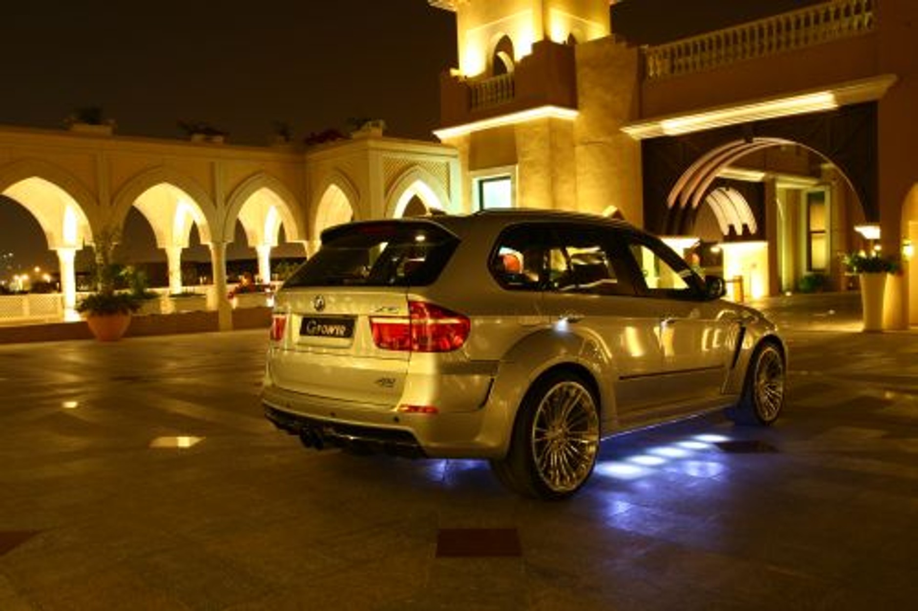 BMW X5 G-Power Typhoon - Wyścigówka w skrórze SUVa