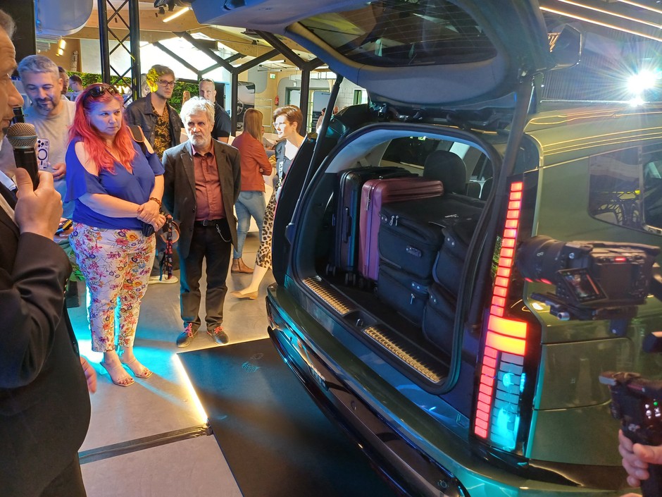 Hyundai Ioniq 9
