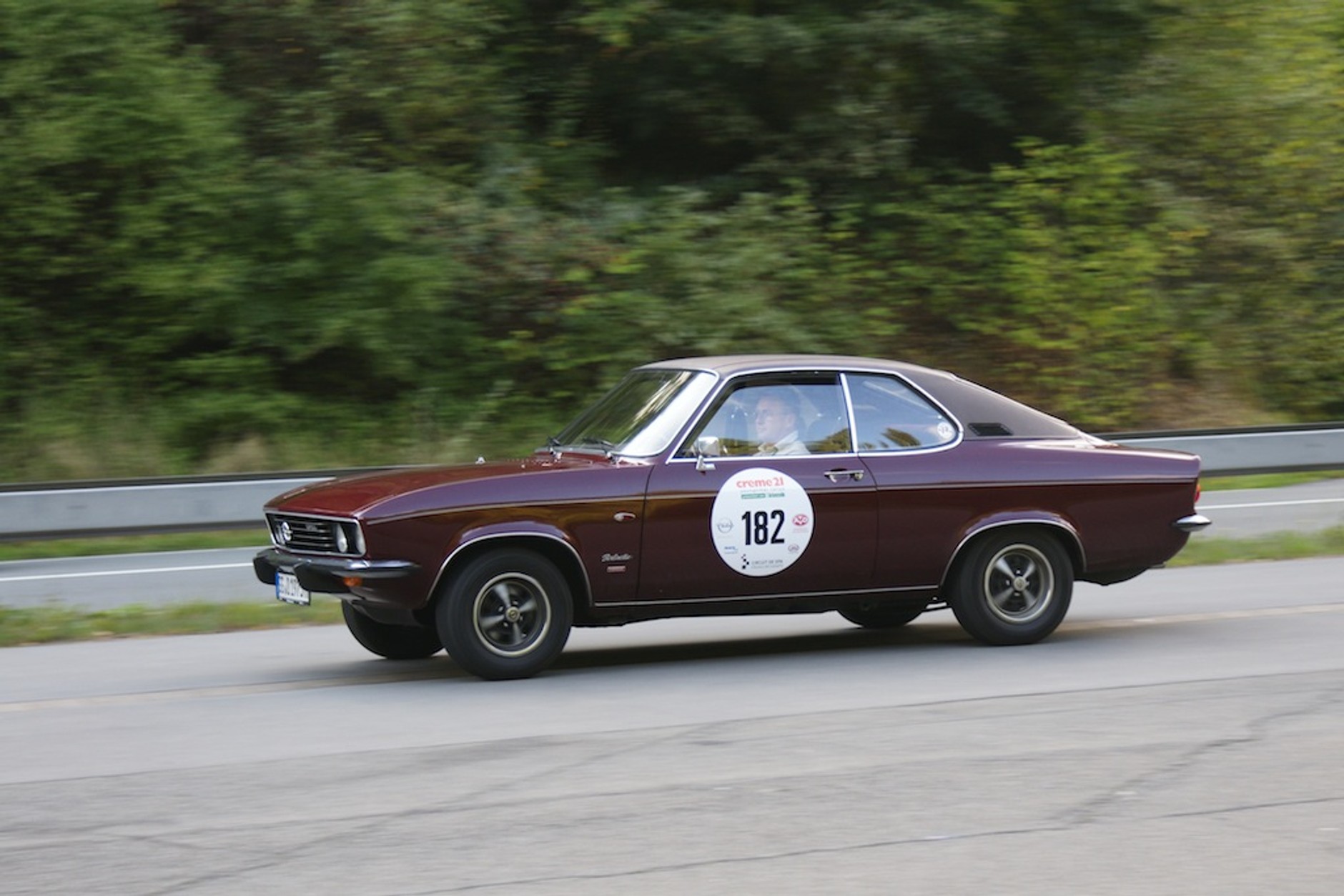 Creme21: rajd pojazdów wiecznie młodych