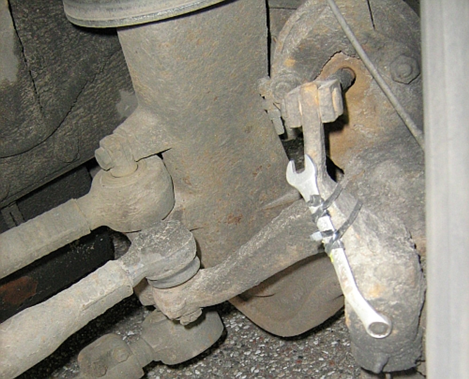 Kontrola ITD: Jak naprawić hamulce? Czyli - Autobus majsterkowicza, okazał się zagrożeniem