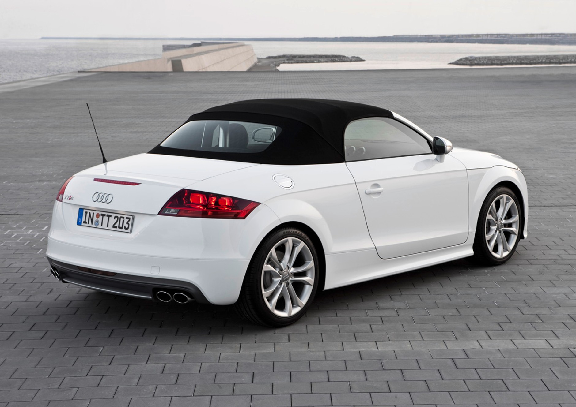 AMI 2010: Audi TT po wiosennym faceliftingu