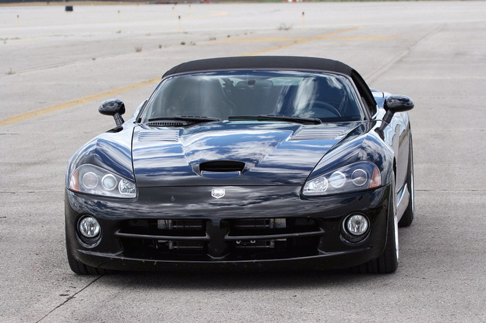 Dodge Viper na biopaliwo E85 pobił rekord świata (wideo)