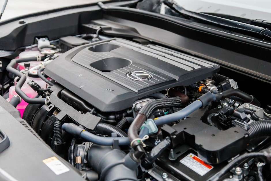 2024 Lexus UX300h