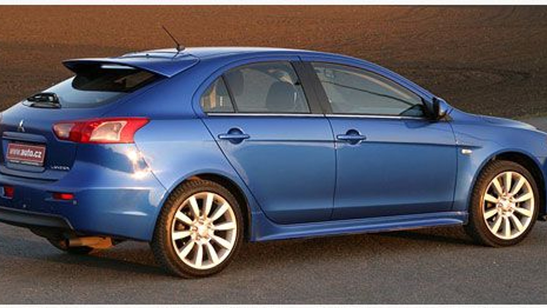 Mitsubishi Lancer Sportback 1.8 MIVEC – zwinny bliźniak