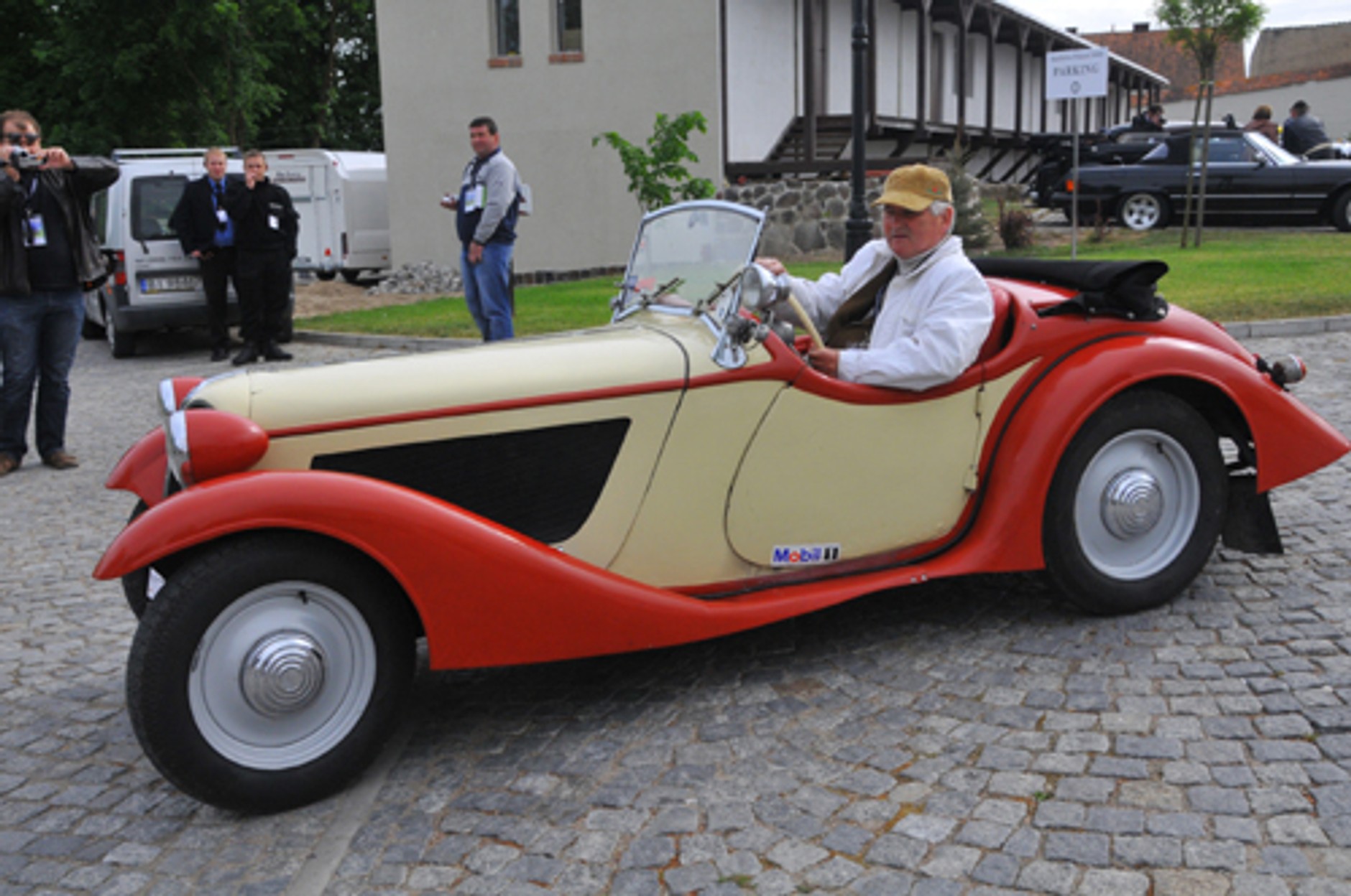 VII Zlot zabytkowych Mercedesów - Gwiazdy w Rynie
