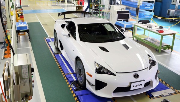 Lexus LFA - historia