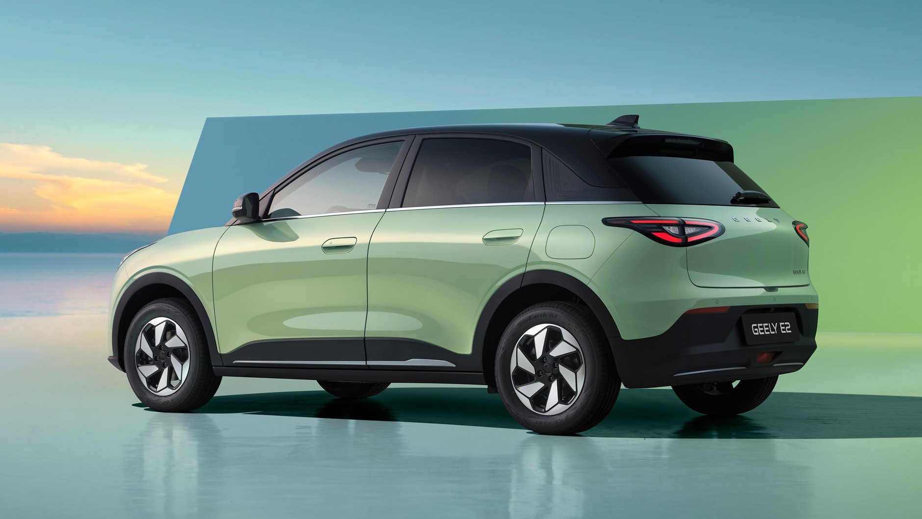 Geely E2