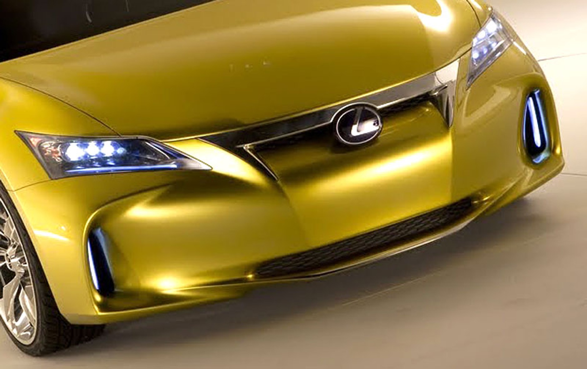 Lexus LF-Ch: Lexus vstoupí do nižší střední třídy v roce 2010