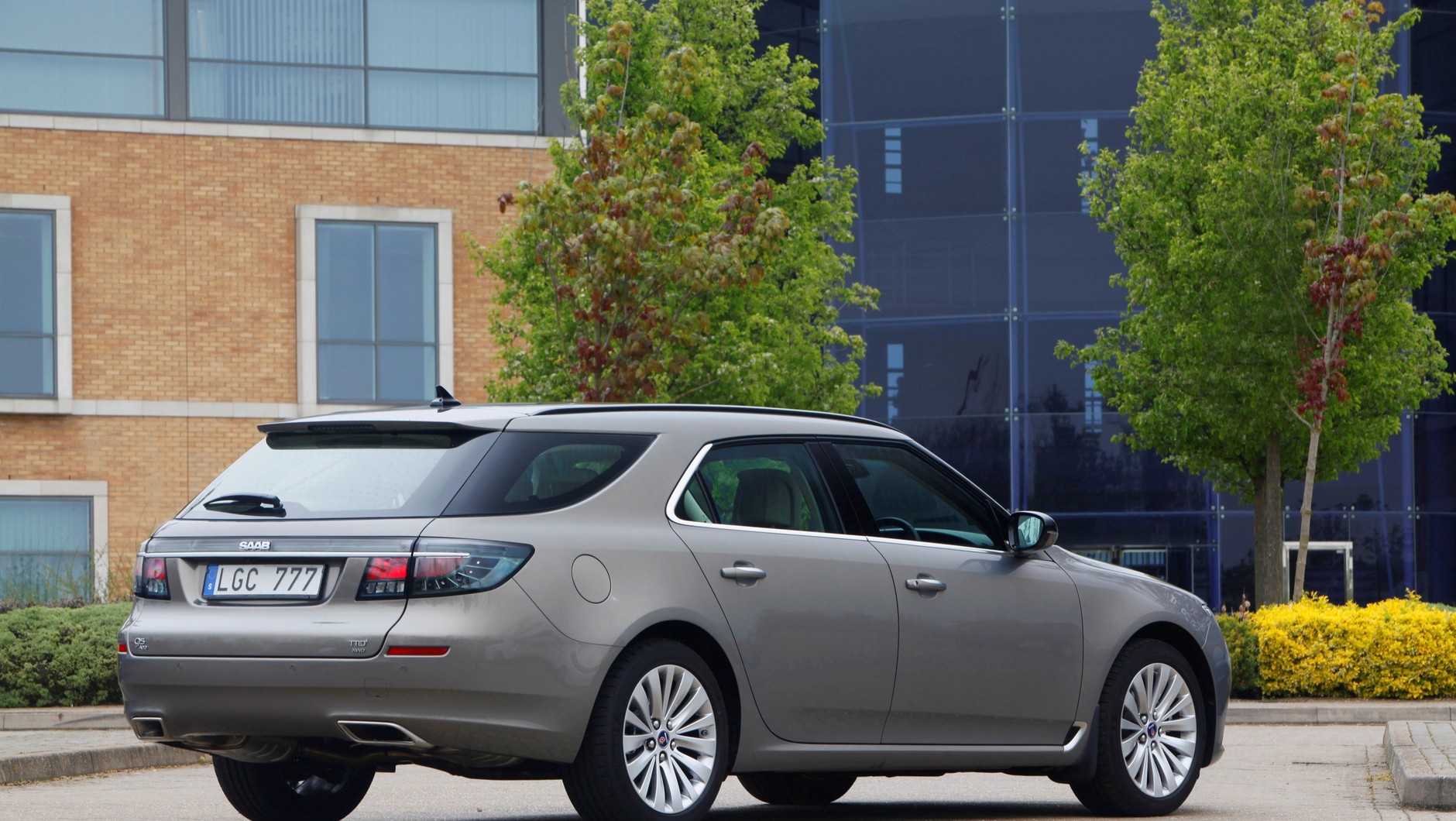 Saab 9-5 SportWagon (druga generacja; 2011 r.)