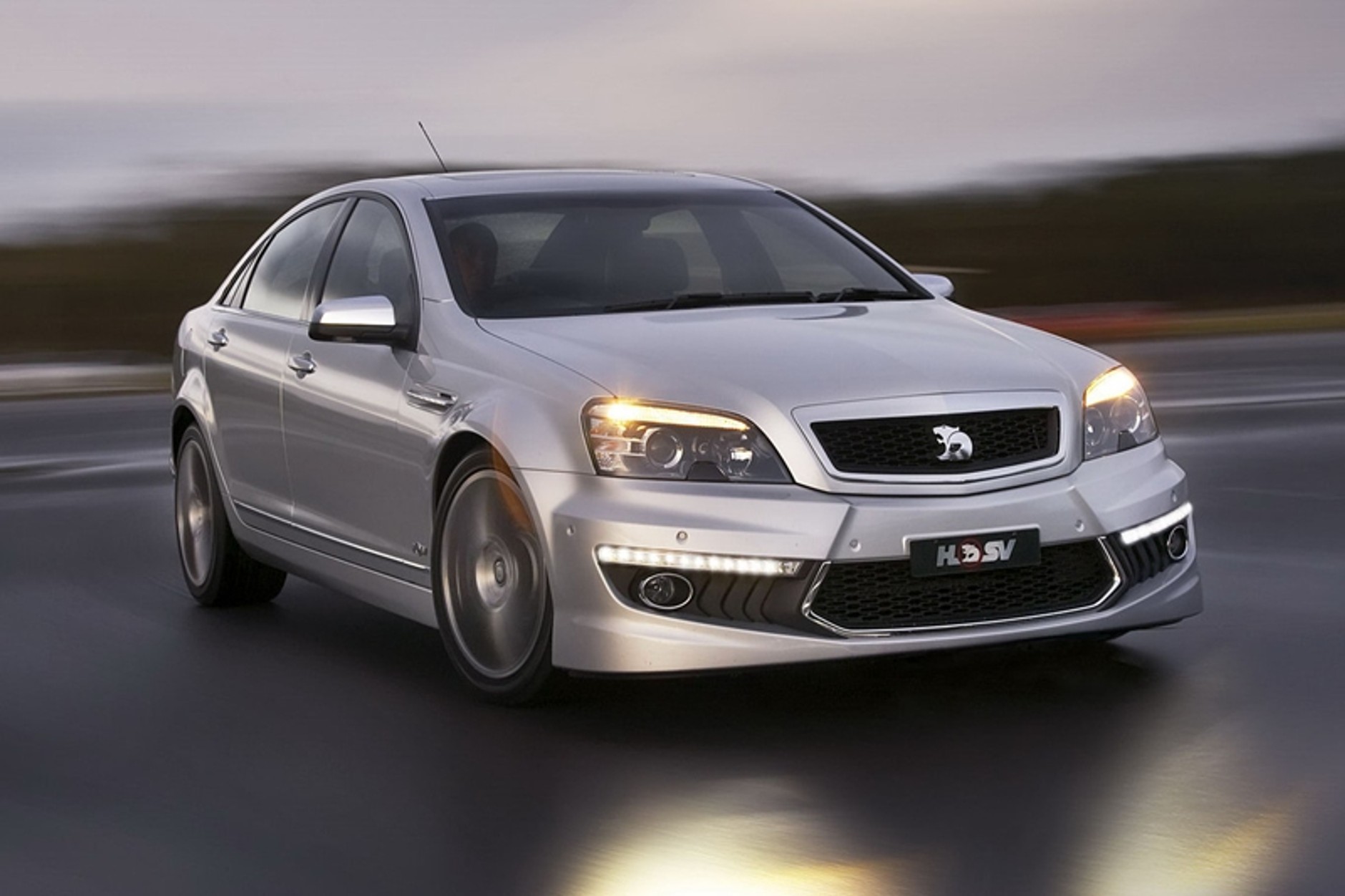 Holden Grange V8 to klasa S dla Aborygenów