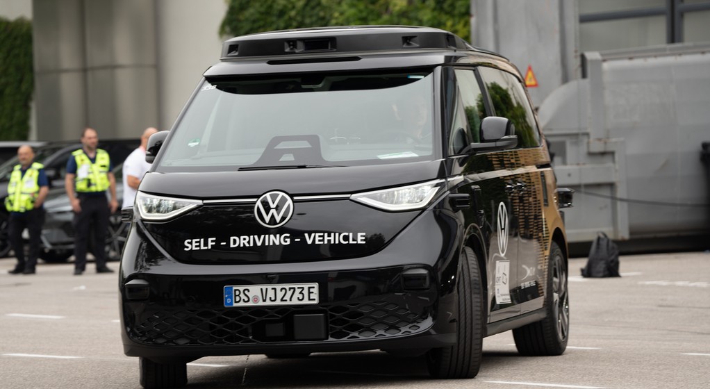 Autonomiczny Volkswagen ID. Buzz