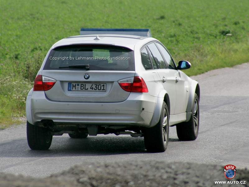 Zdjęcia szpiegowskie: Pod płaszczykiem małego kombi ukrywa się BMW X4 Crossover Coupe