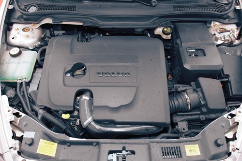 Volvo V50 - Prestiż w kombi