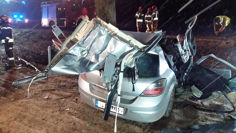 Tragiczny wypadek w miejscowości Nowawola. Trzech nastolatków nie żyje