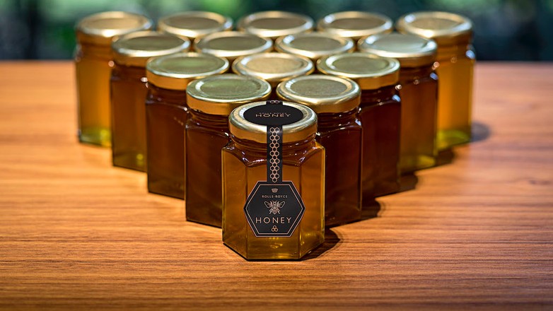 Rolls-Royce produkuje… miód