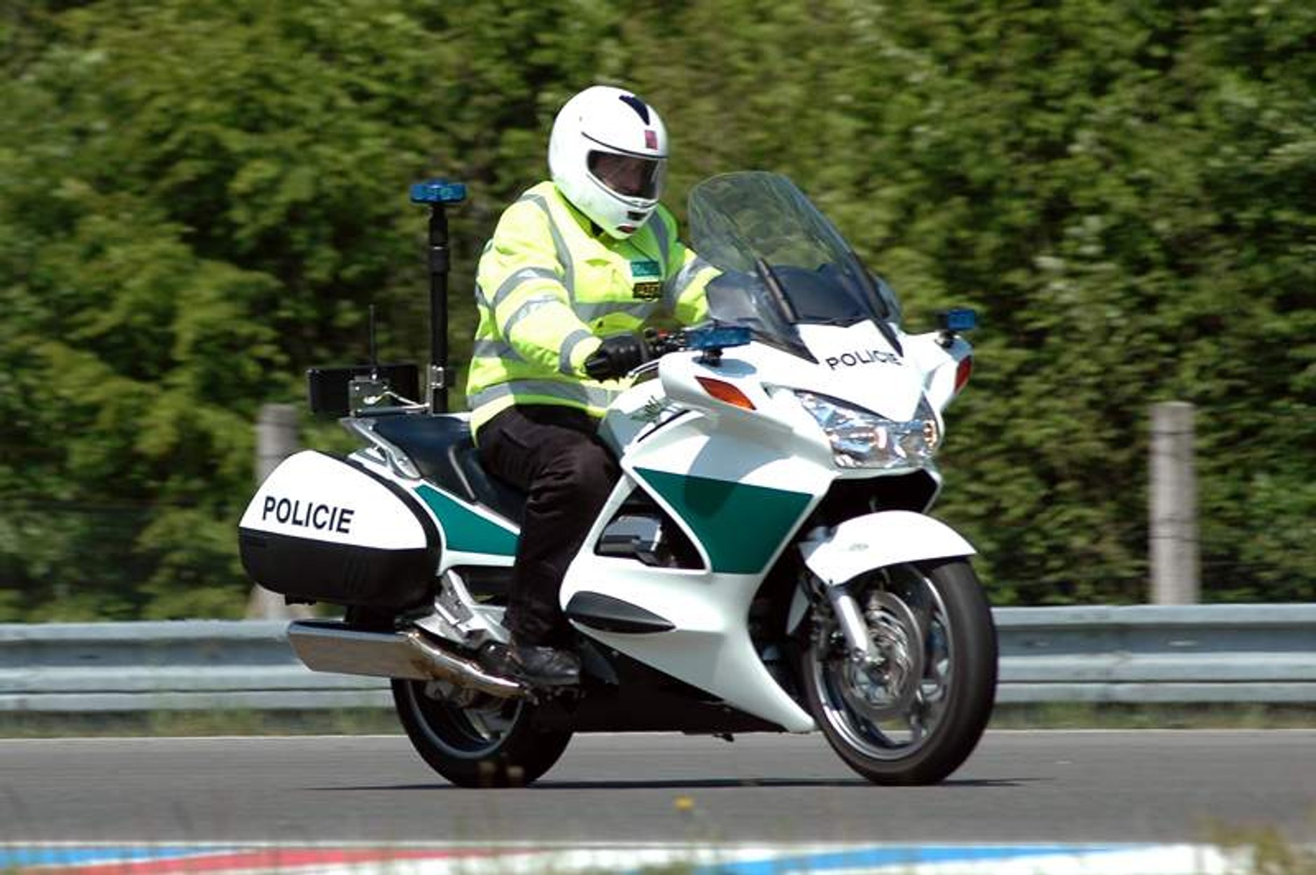 Supermoto Honda Days: nowy CBR600RR na torze