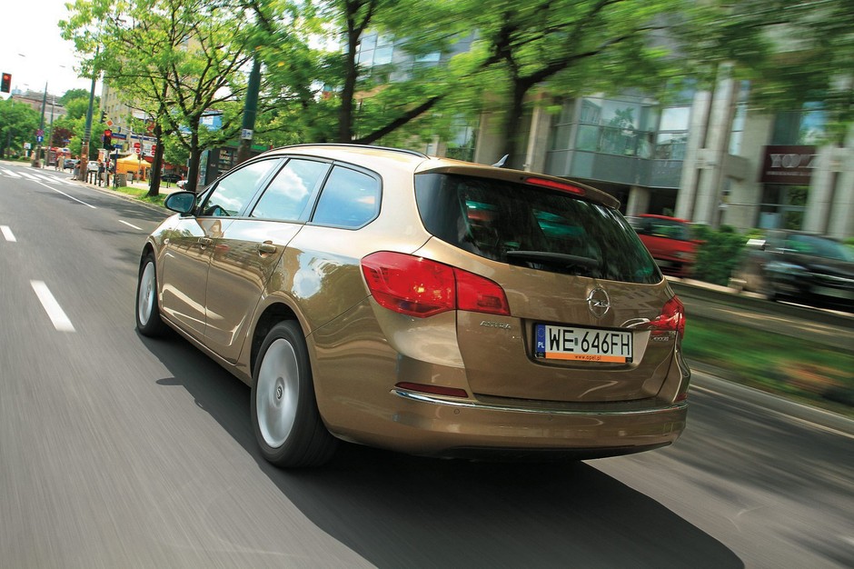 Porównanie: Skoda Octavia, Volkswagen Golf, Ford Focus, Opel Astra, Toyota Auris