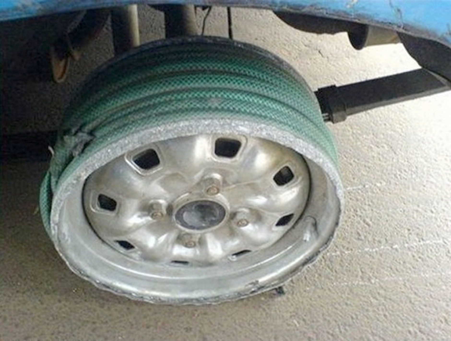 Patenty na naprawę auta