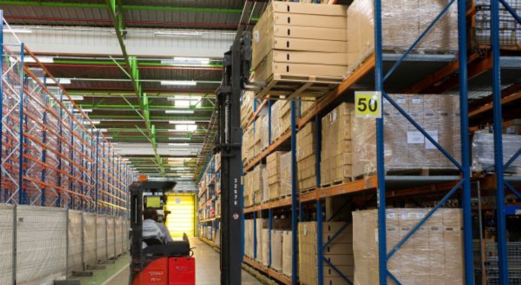 Renault - magazyn w Cergy-Pontoise