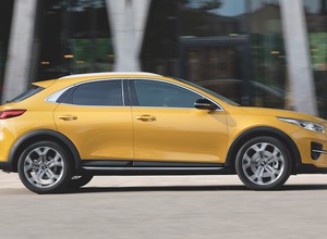 Kobiety nie wybierają aut po kolorze. Lubią SUV-y i crossovery