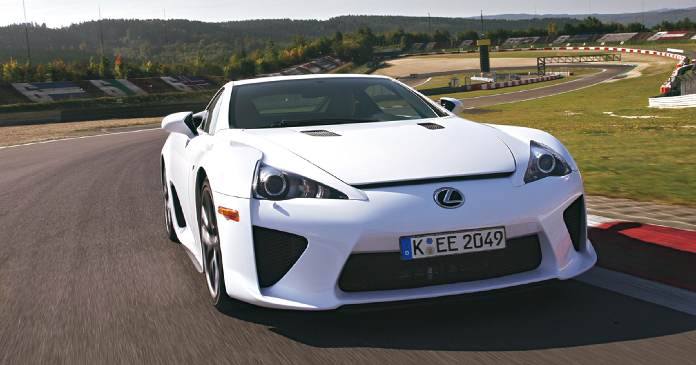 Lexus LF-A - Tor wolny  dla japońskiej gwiazdy