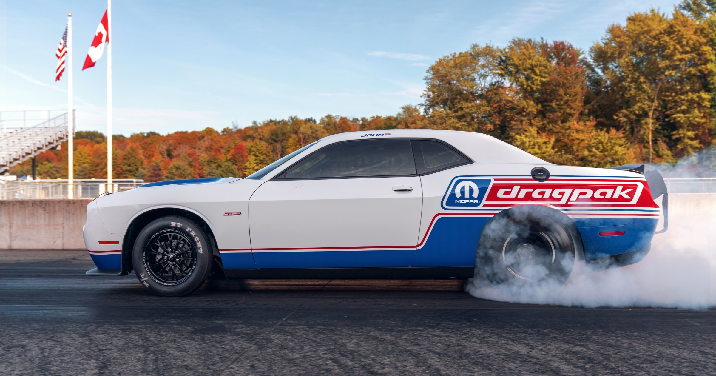Dodge Challenger Mopar Drag Pak