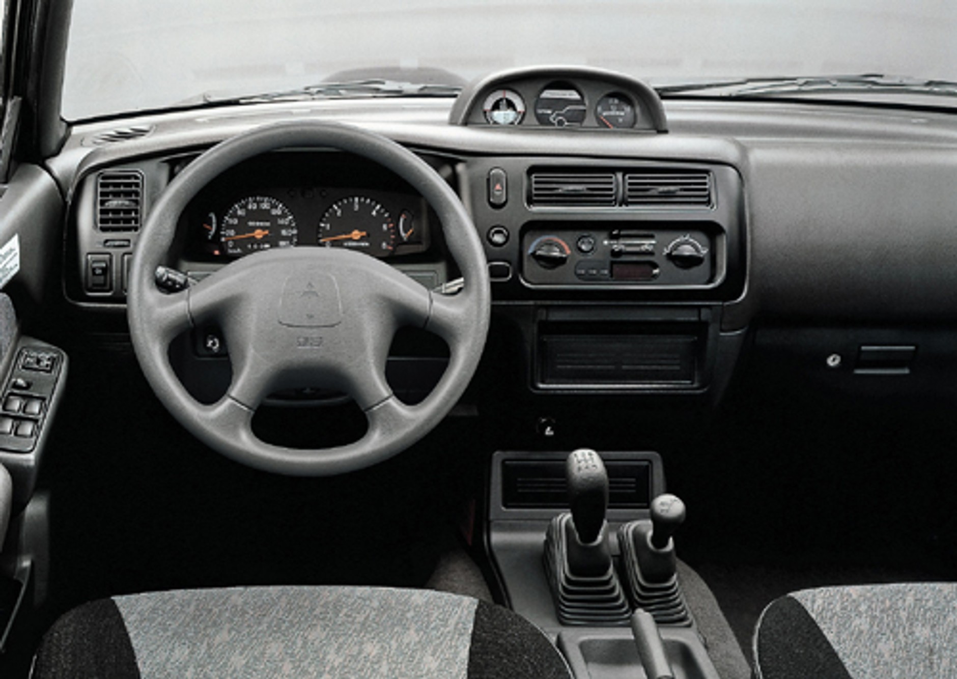 Mitsubishi L200 - Do pracy i zabawy