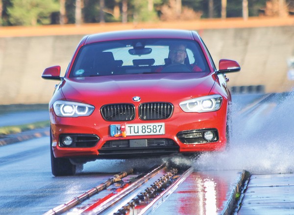 Test opon całorocznych w rozmiarze 225/45 R 17. Które są najlepsze na lato i na zimę?