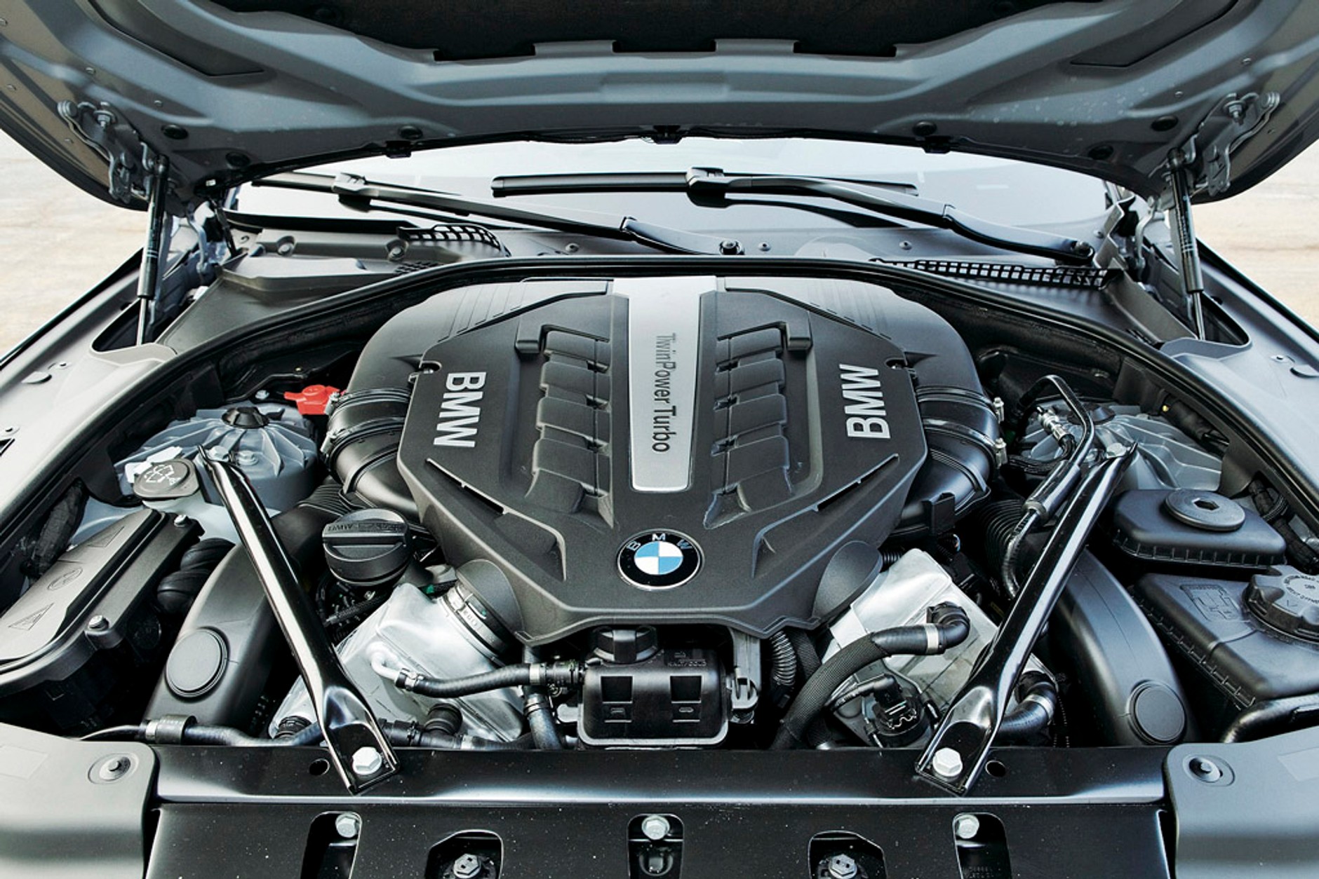 Chevrolet Camaro kontra BMW 650i i Porsche 911 Carrera S: mocne obiekty pożądania