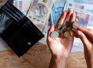 Tyle przeciętny Polak musi pracować na najtańszy nowy samochód. Ponad dwa razy dłużej niż Niemiec