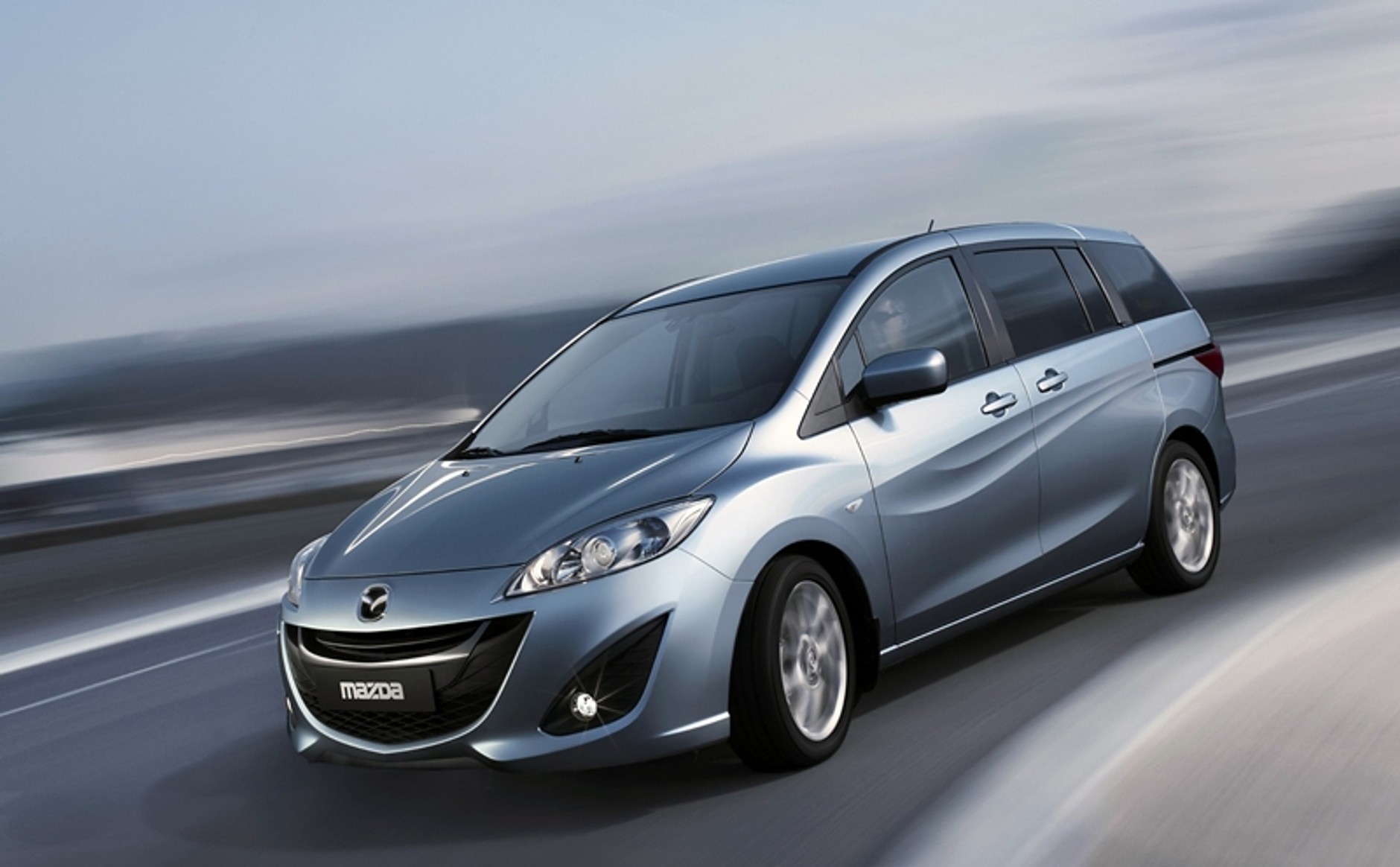 Które auto ma tak fikuśne przetłoczenia?