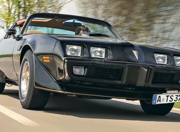 Pontiac Firebird TransAm - marzenie kinomanów