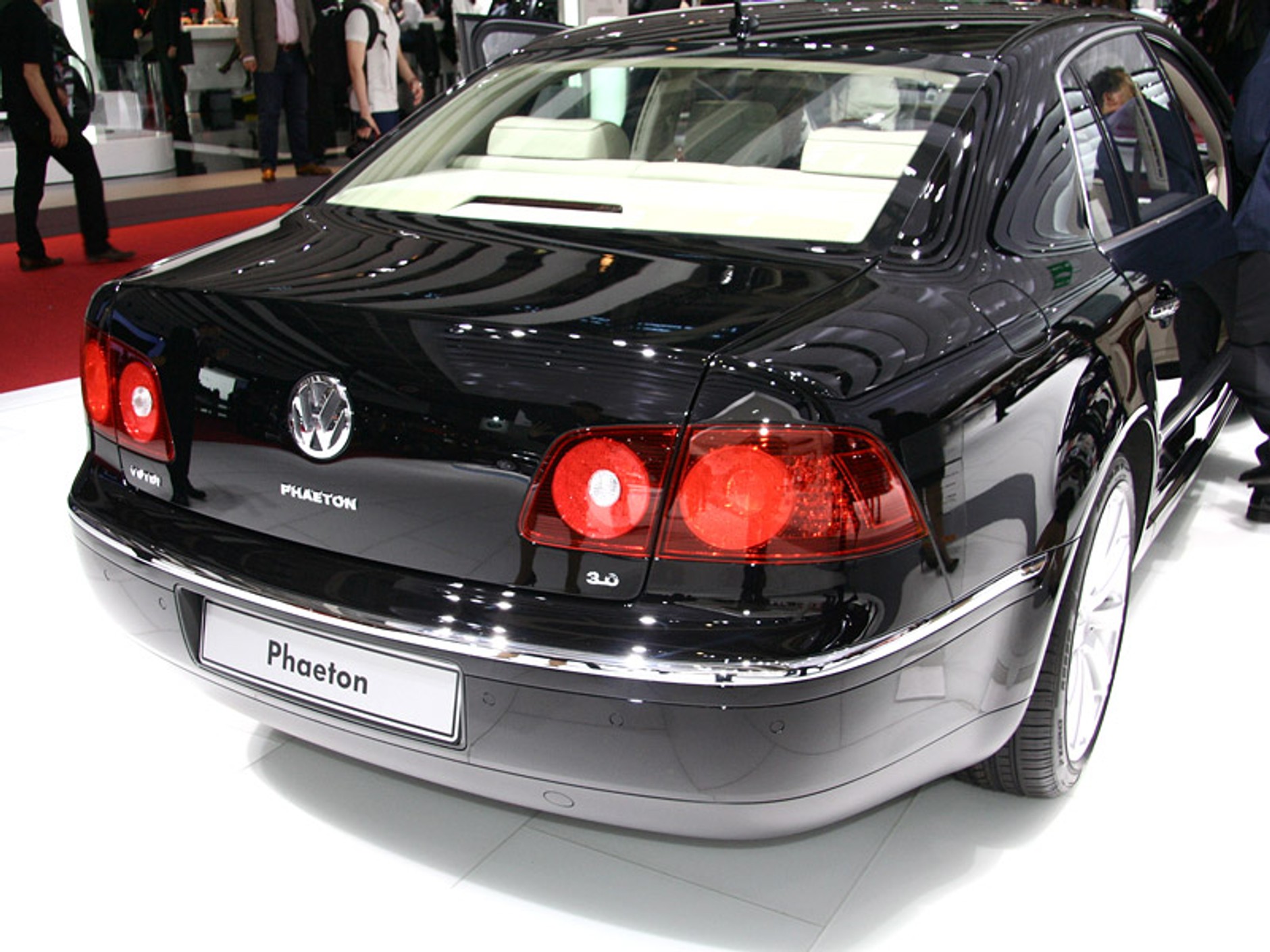 Paryż 2008: Volkswagen Phaeton – rok modelowy 2009