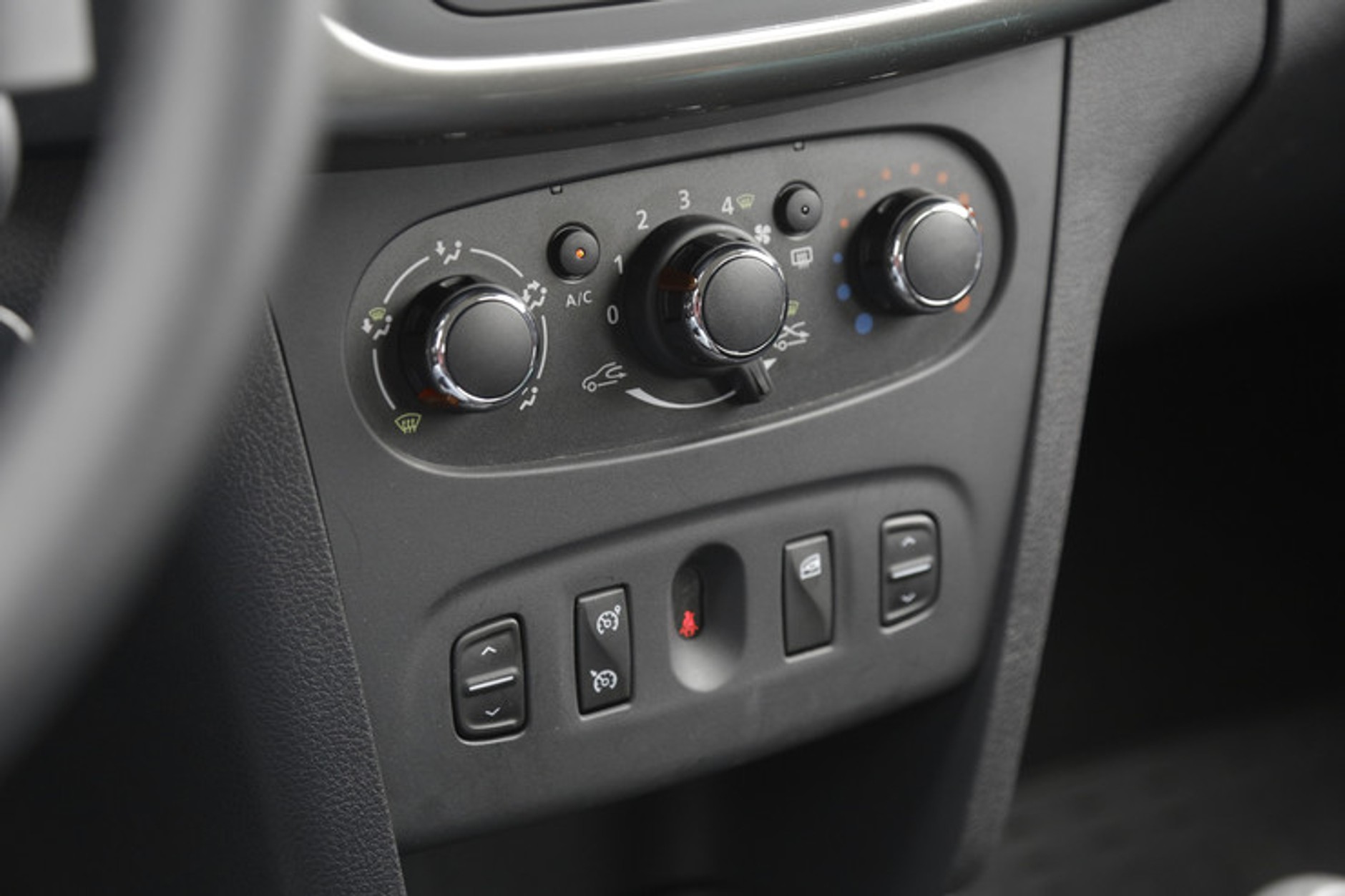 Dacia Logan MCV SCe 75