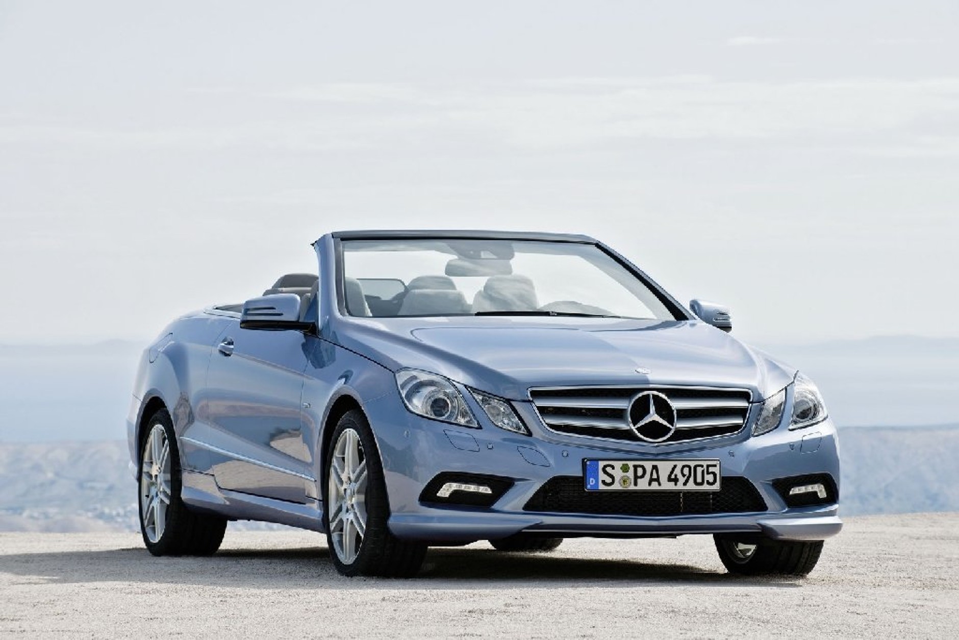 Mercedes E-klasa Cabrio - Następca modelu CLK