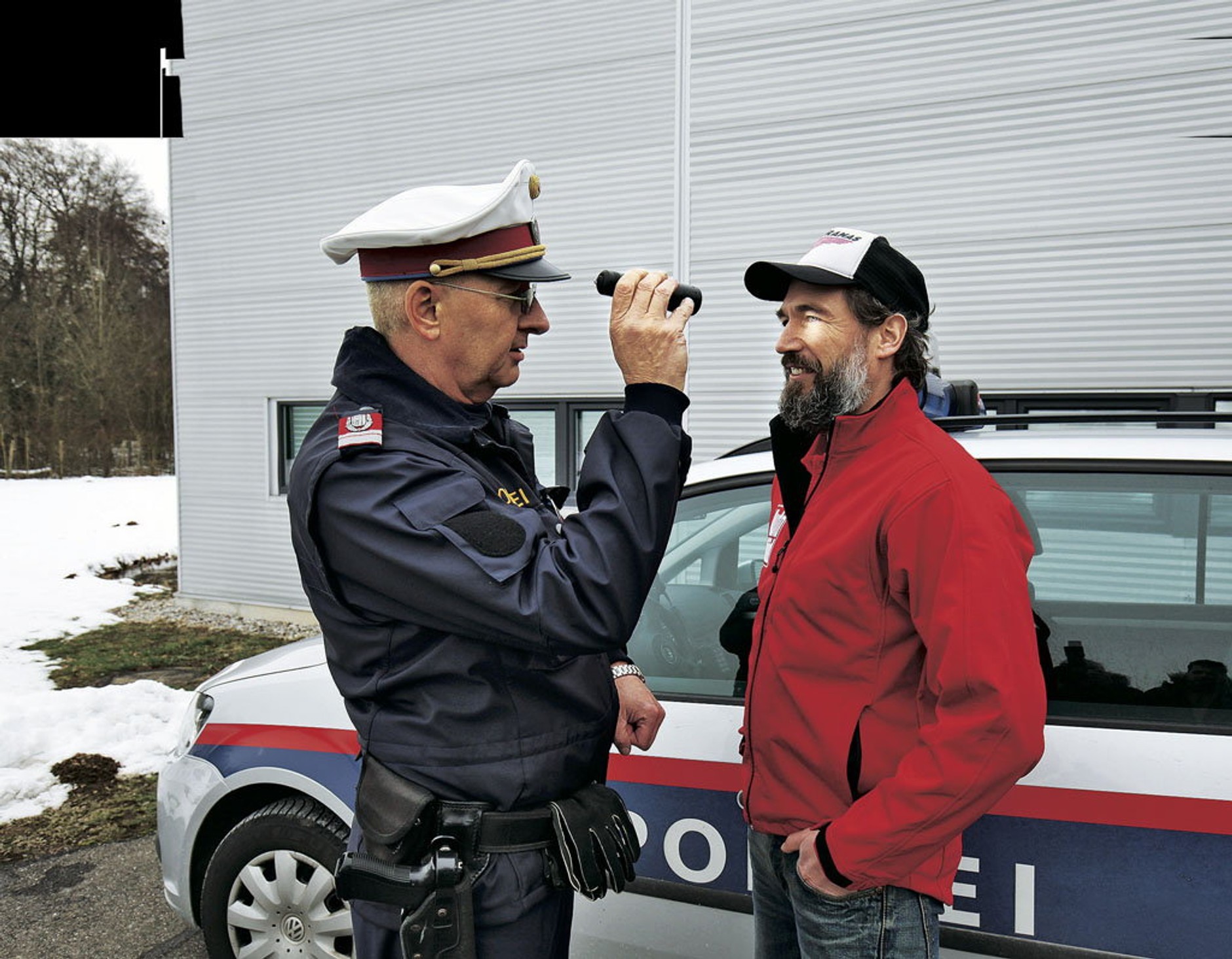 Telefon, narkotyki czy alkohol: co najbardziej rozprasza kierowcę?