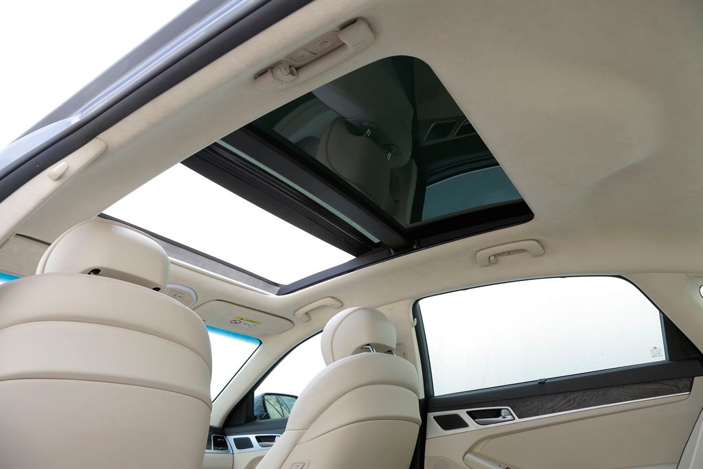 Hyundai Genesis 3.8: Prestiż po koreańsku