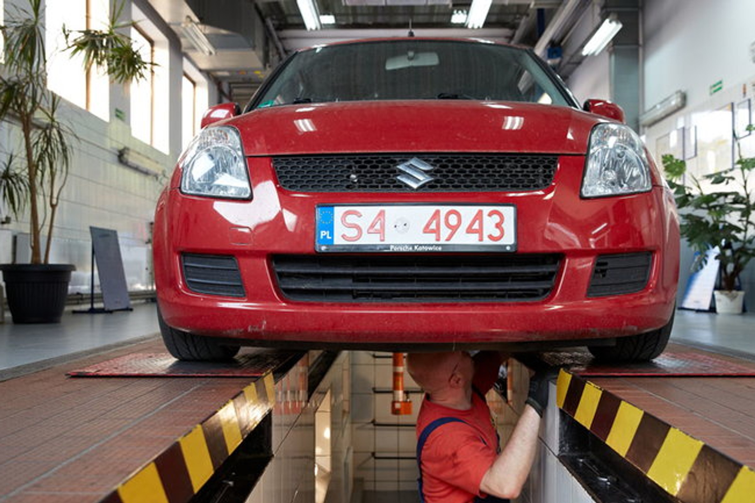 Co z tymi przeglądami? Są nowe pomysły UE, ale to jeszcze nie konkretna propozycja