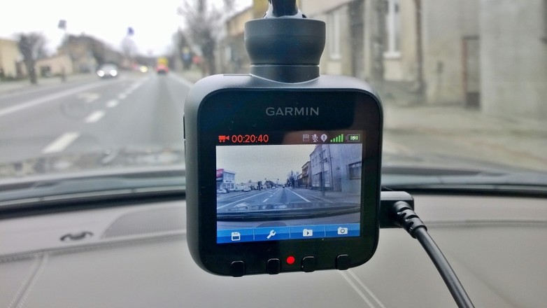 Jak wybrać dobrą kamerę do samochodu?