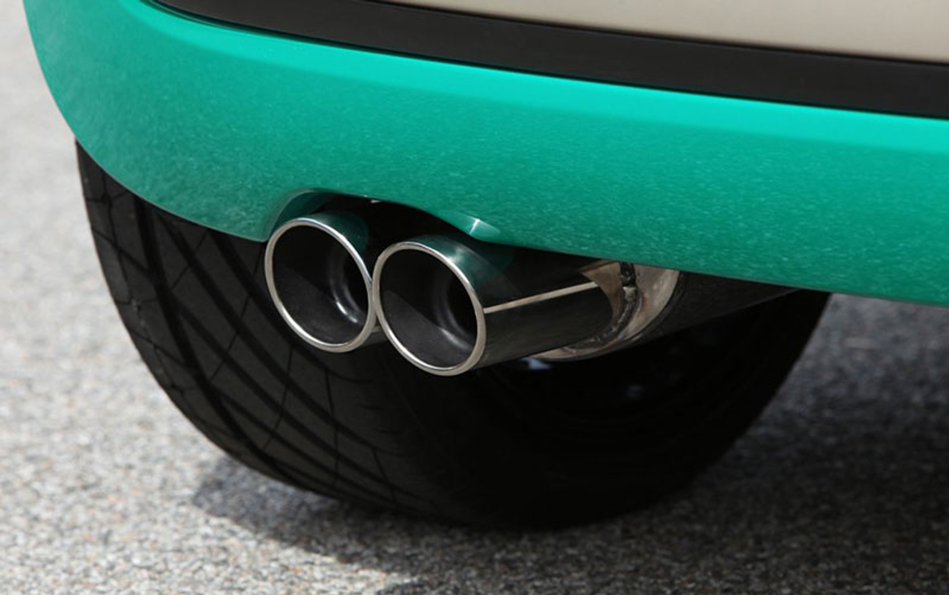 Zielony, ale nieekologiczny Fiat 500C Sardinia by Romeo Ferrari