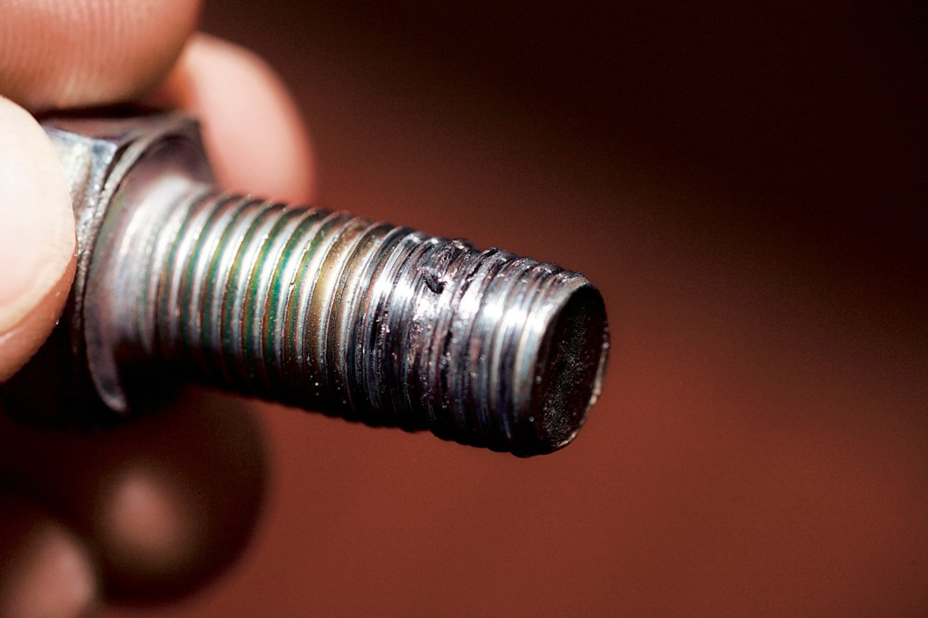 Montaż 3-punktowego pasa bezpieczeństwa