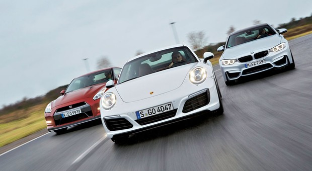 Porsche 911 kontra BMW M4 i Nissan GT-R - trio z biturbo