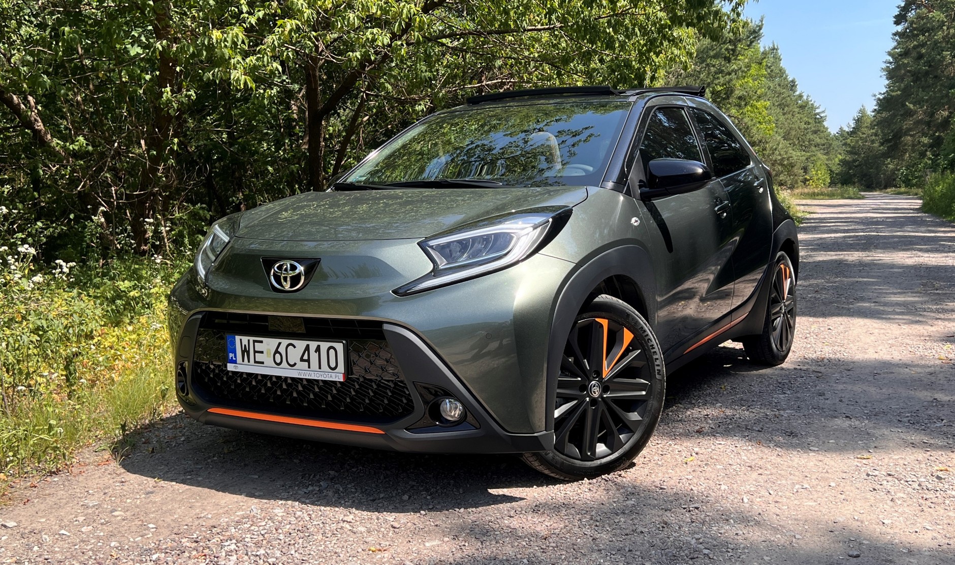 Toyota Aygo X bazuje na platformie większej o klasę Toyoty Yaris.