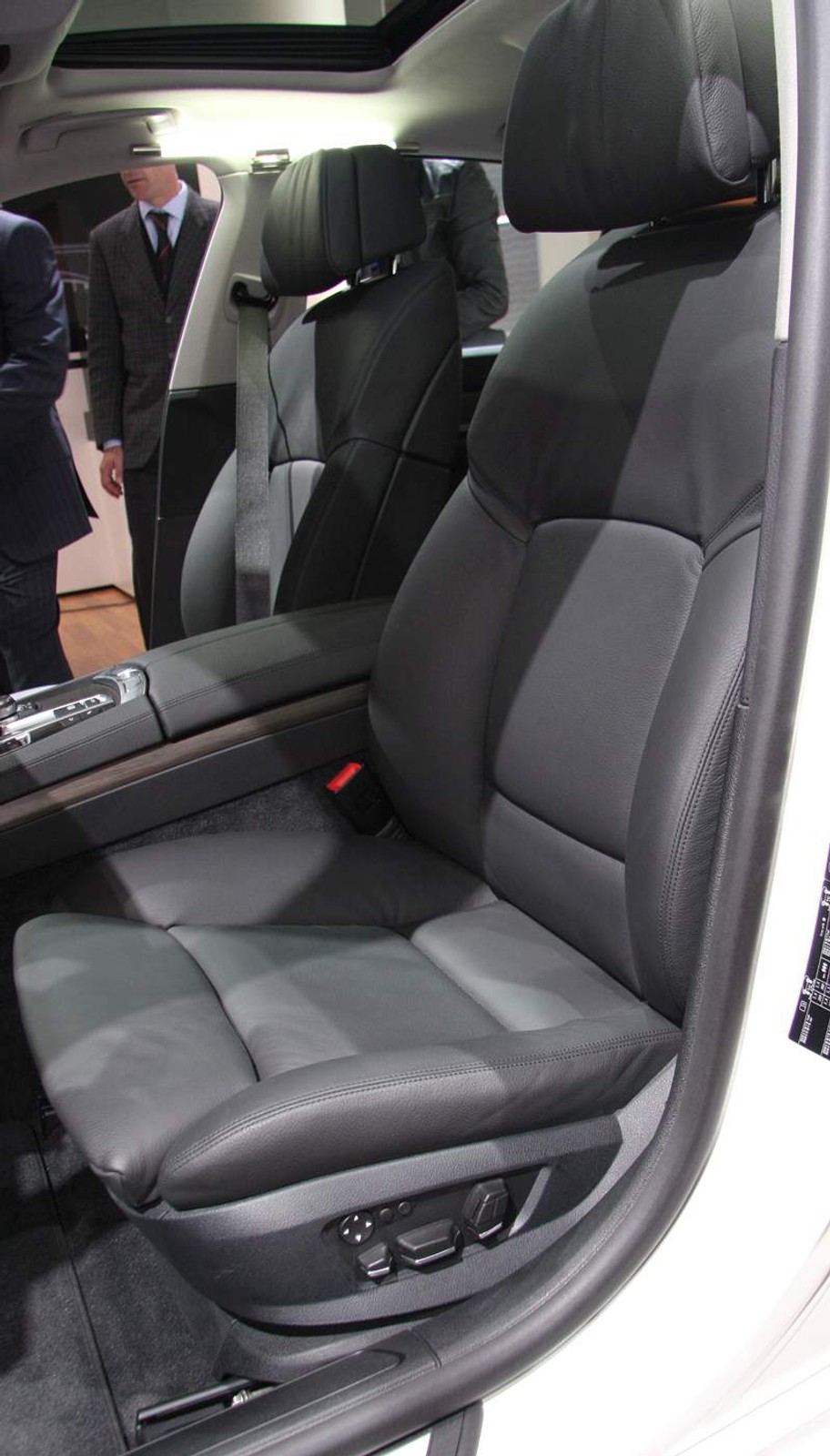 Paryż 2008: BMW serii 7 – pierwsze wrażenia