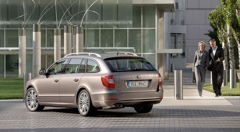 Škoda oficjalnie rozpoczęła produkcję Superba Combi