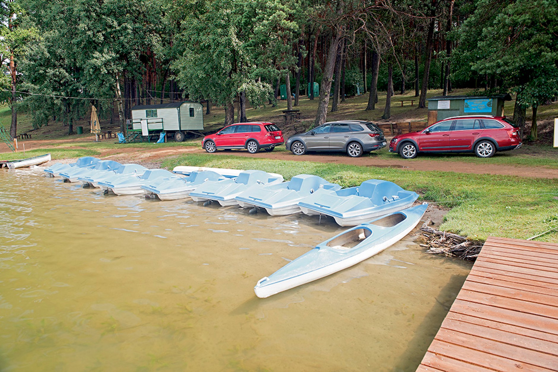 Uterenowione kombi - Seat Leon X-Perience kontra Skoda Octavia Scout i Volkswagen Golf Alltrack