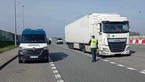 Jeden użył magicznego długopisu, drugi cudzej karty. Kierowcy wpadli w sidła ITD