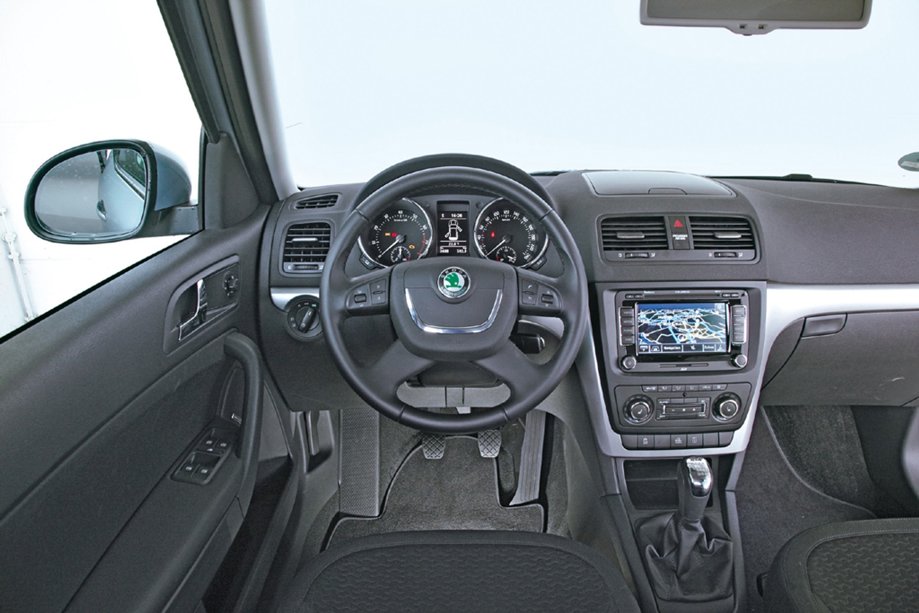 Skoda Yeti kontra Nissan Qashqai - Crossovery są dzisiaj w modzie