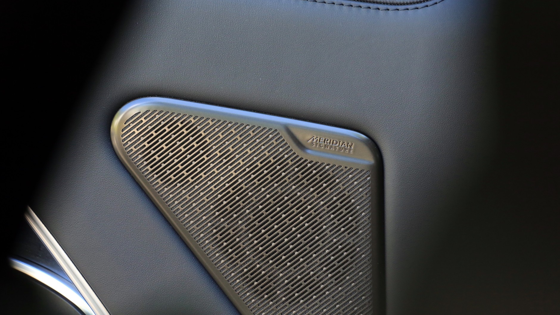 Range Rover LWB P530 First Edition (2022 r., 5. generacja)